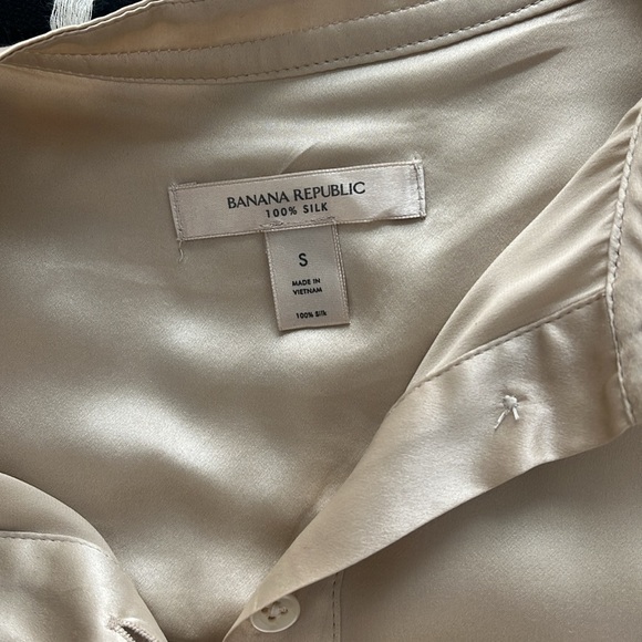 Banana Republic Resort Silk “Serenade” Blouse - Picture 5 of 14